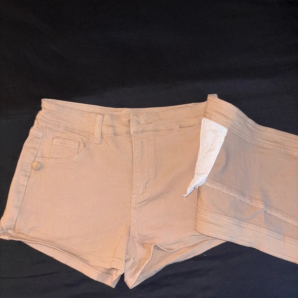 Chic Tan Women's Skorts - Picture 4 of 5